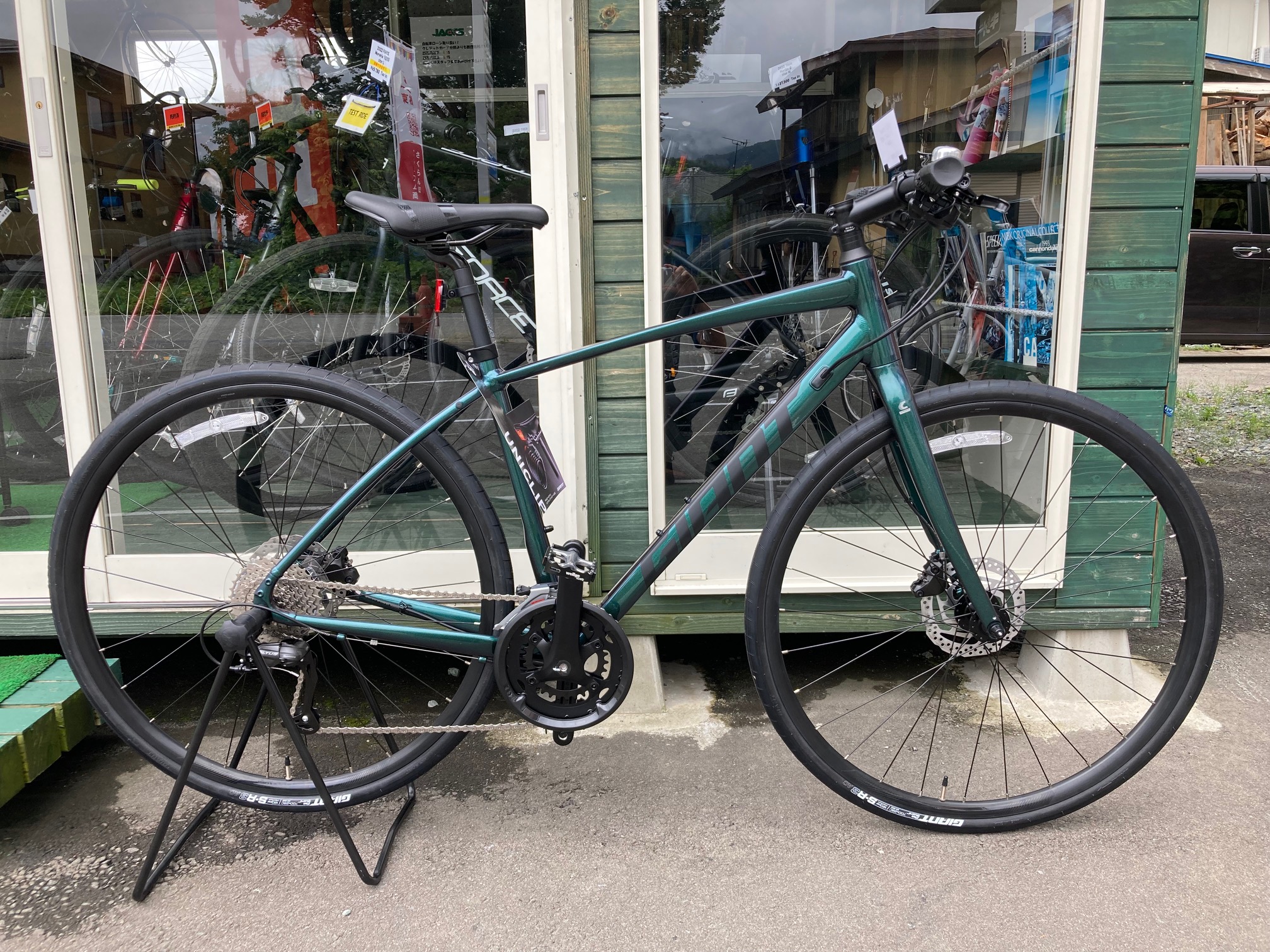 美中古車！直渡】GIANT クロスバイク escape カーボン 東京 都内